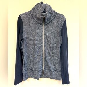 Women’s Lululemon size 8 zip daily yoga jacket GUC black, gray white